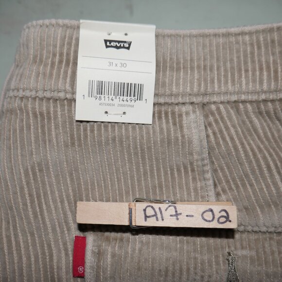 Levis XX Chino Corduroy Pants Men's Size 31x30 Wide Wale Beige Tan NWT - Picture 3 of 15